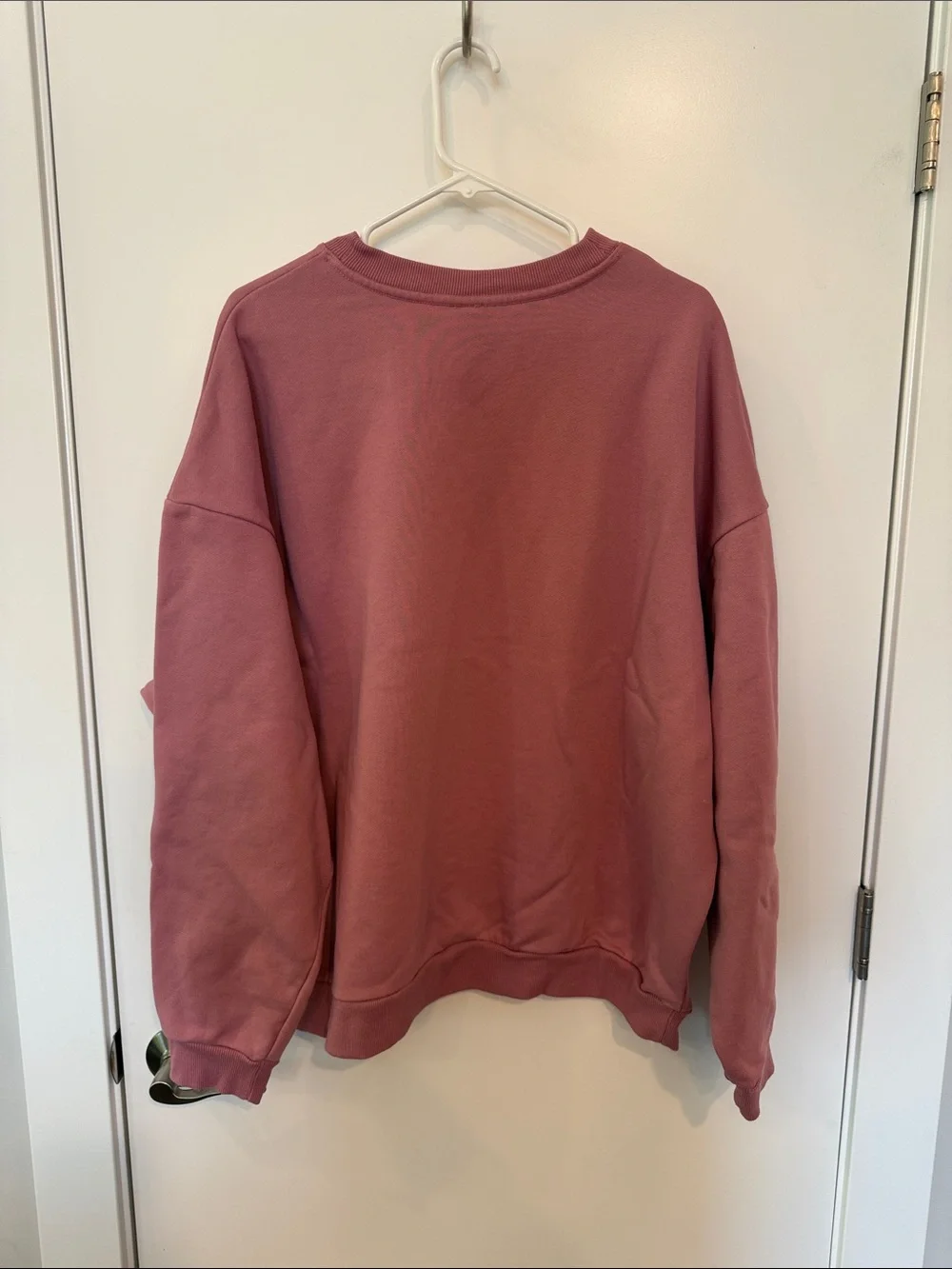 ALO Yoga Men's Dusty Rose Crewneck Sweatshirt - Picture 2 of 4